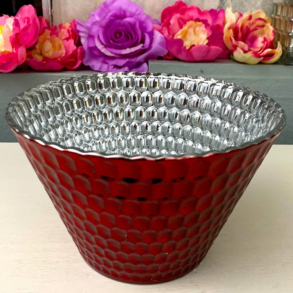 Red Christmas decorative large bowl glass-feel silver tone inside